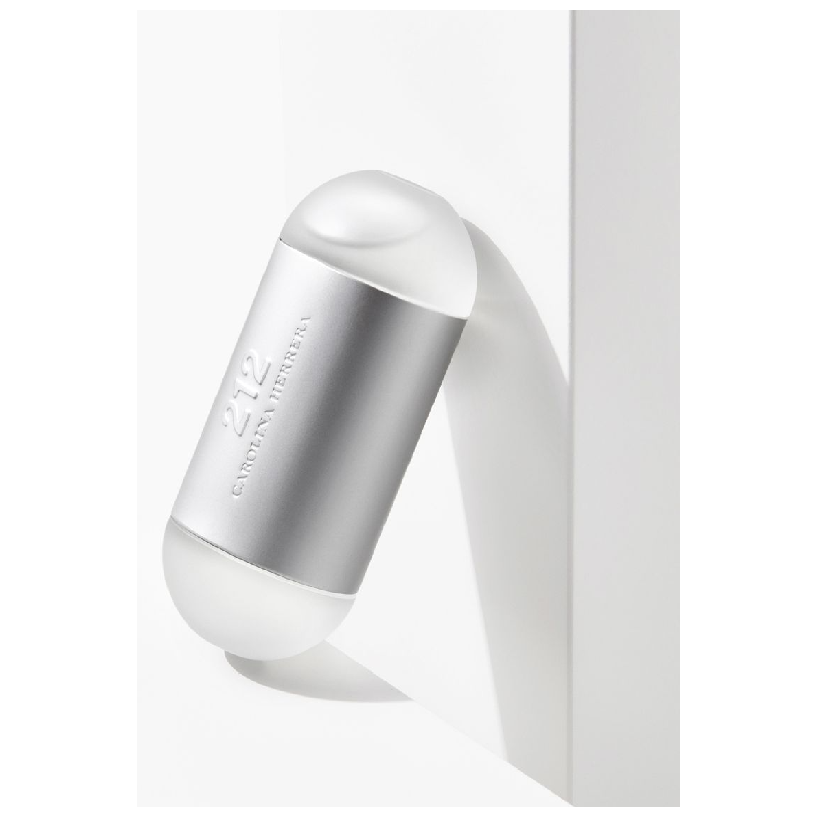 Carolina Herrera 212 NYC Eau de Toilette for Women