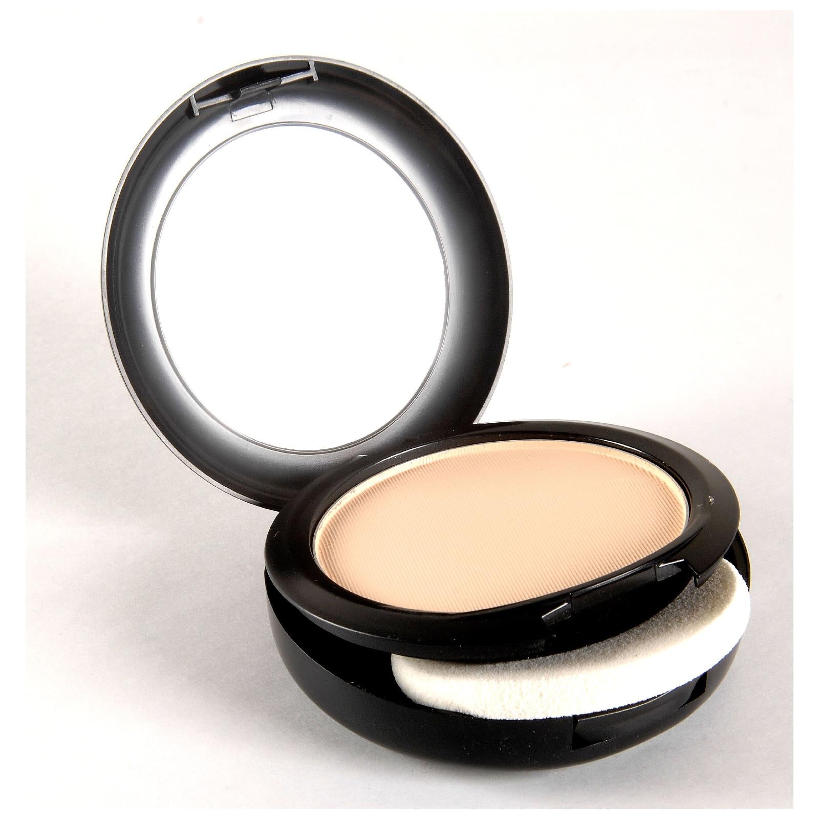 Mac Studio Fix Powder Plus Foundation