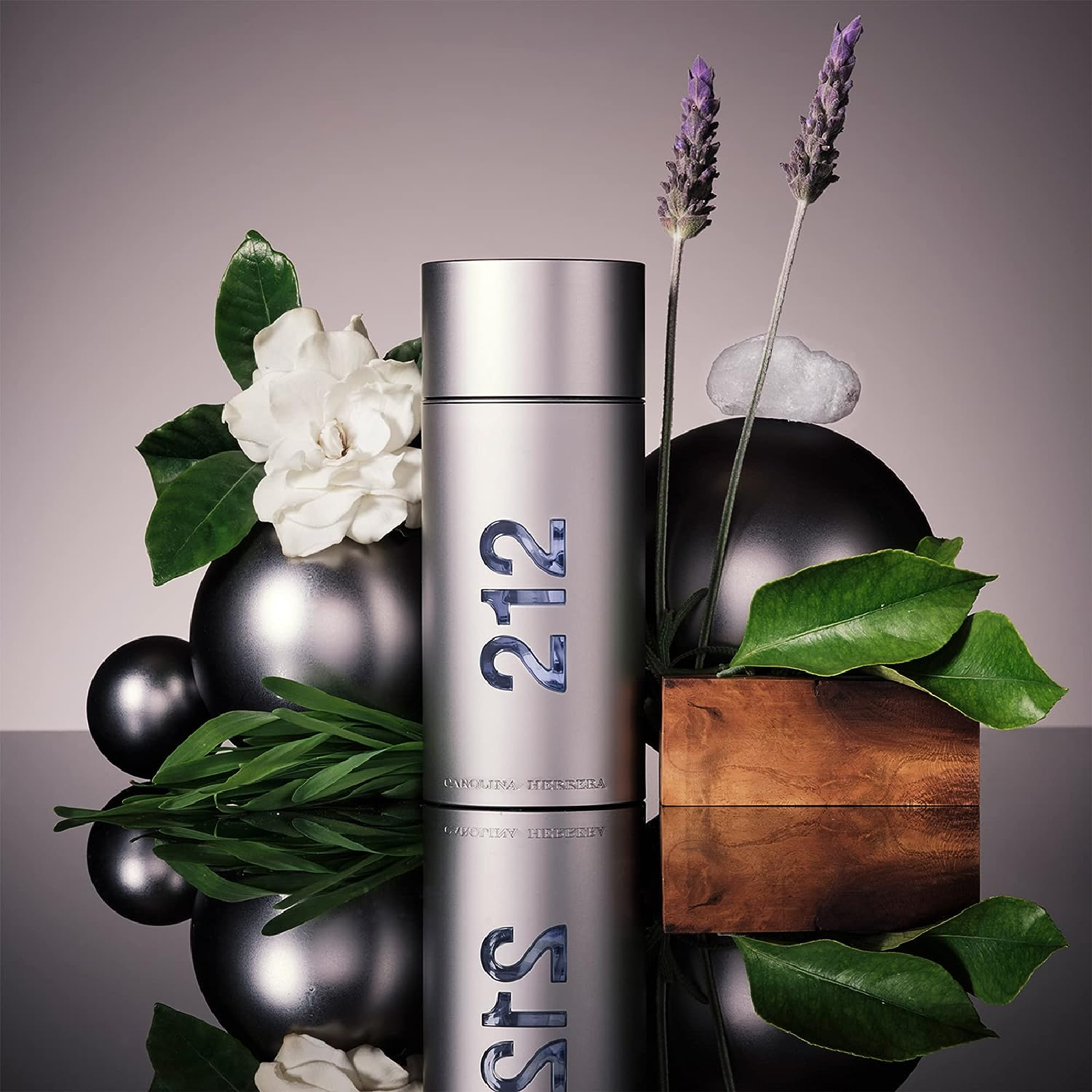 Carolina Herrera 212 Eau de Toilette for Men