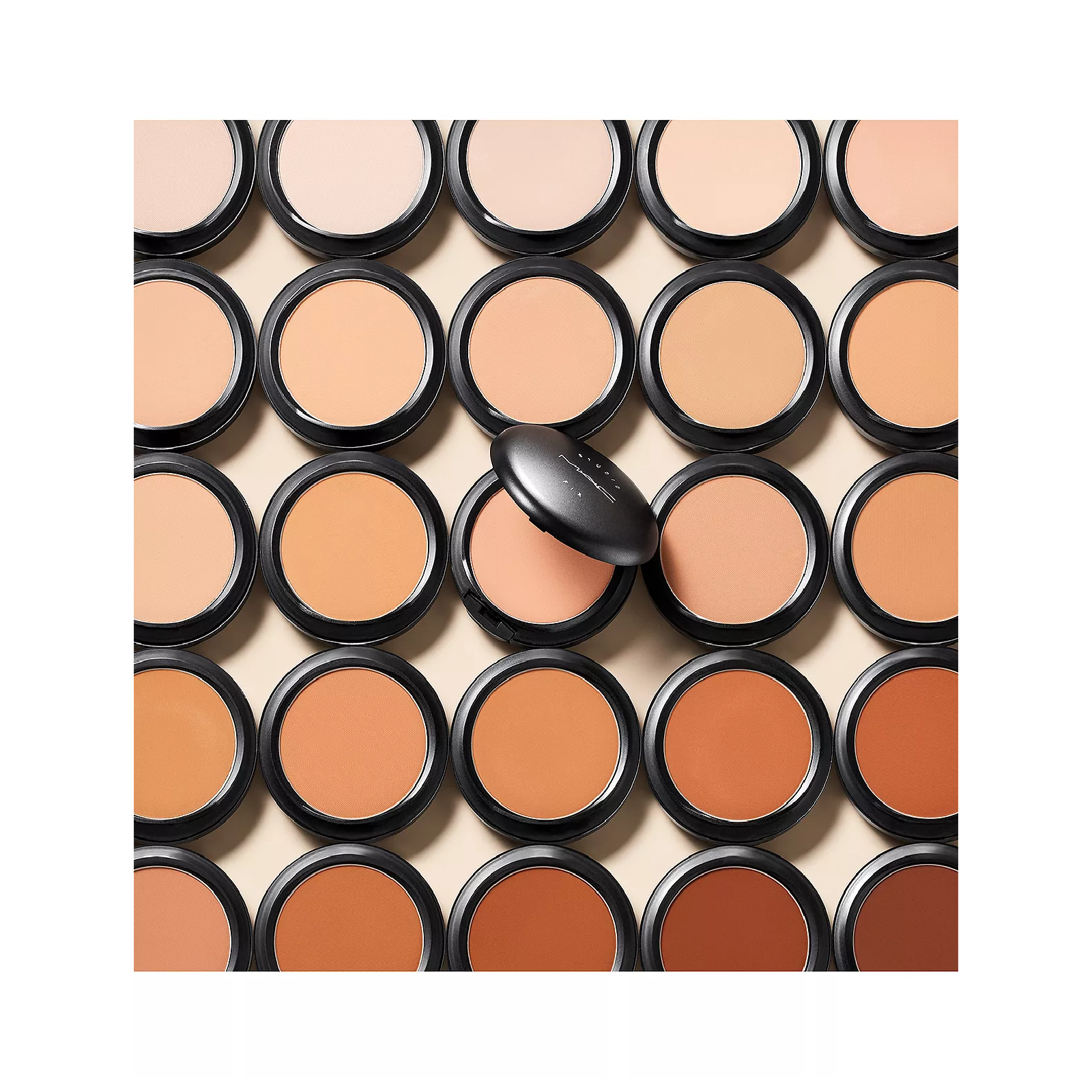 Mac Studio Fix Powder Plus Foundation