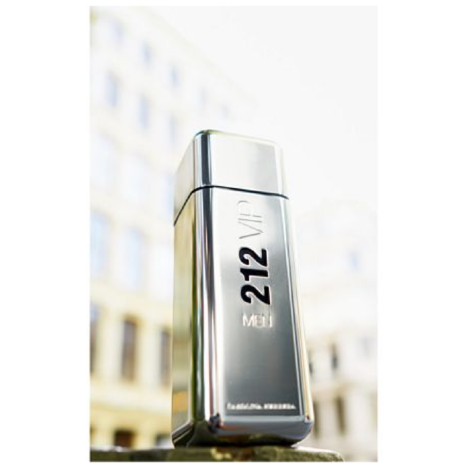 Carolina Herrera 212 Vip Eau de Toilette for Men