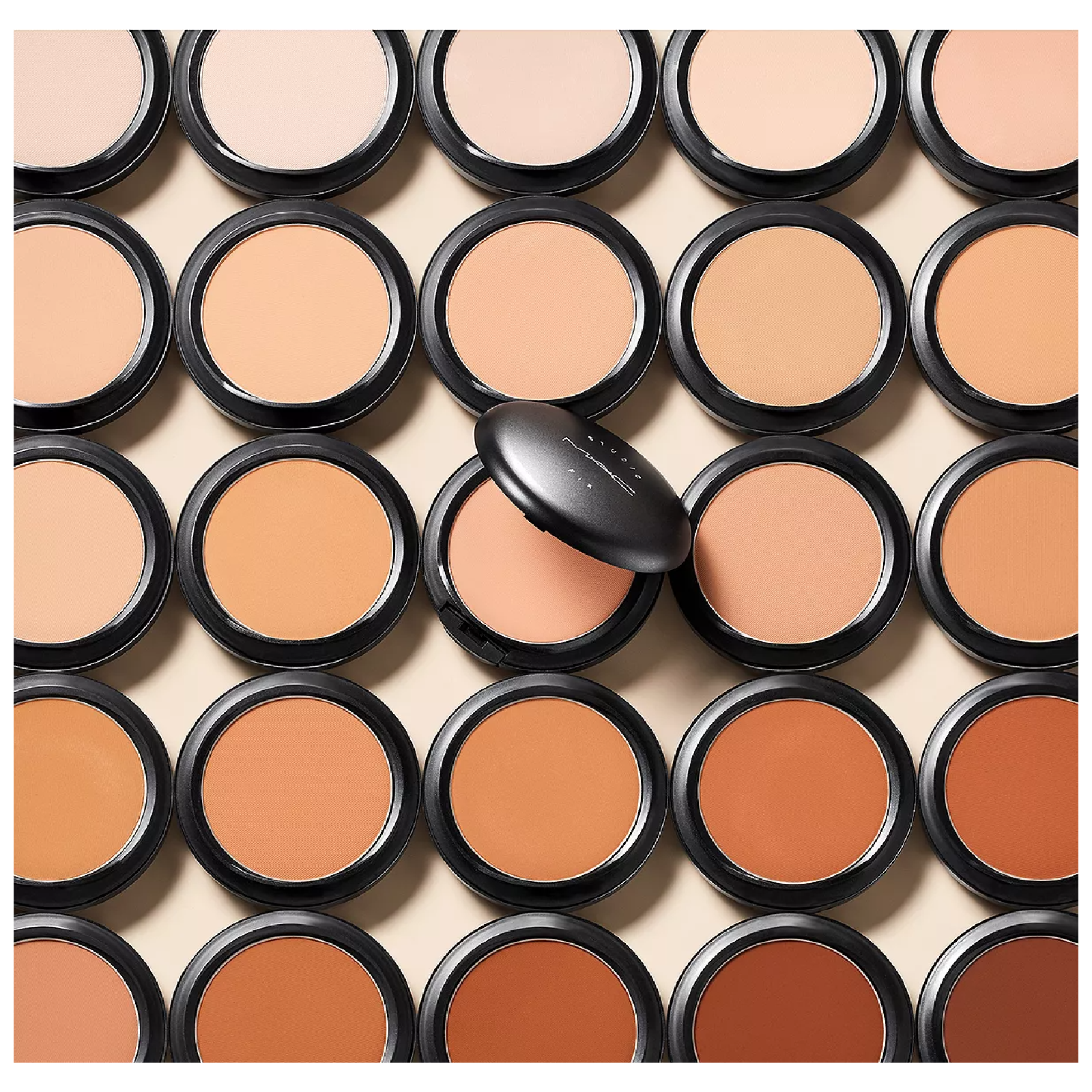 Mac Studio Fix Powder Plus Foundation