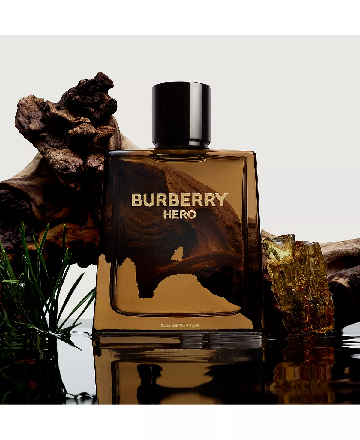 未開封品　BURBERRY HERO Eau de Parfum 50ml Burberry Hero Eau de Parfum - Embrace Your True Self